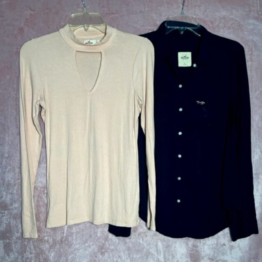 Hollister Bundle (2) Womens Shirts Light Pink And Navy Blue Button Size Large